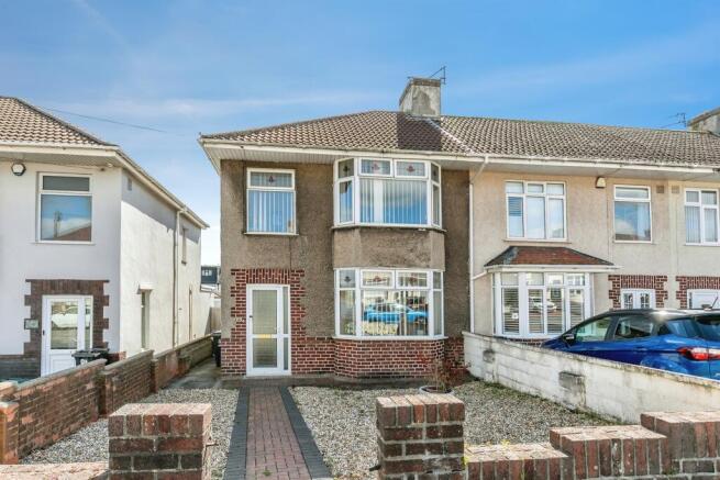 3 bed property, in Ashton Drive, £450,000