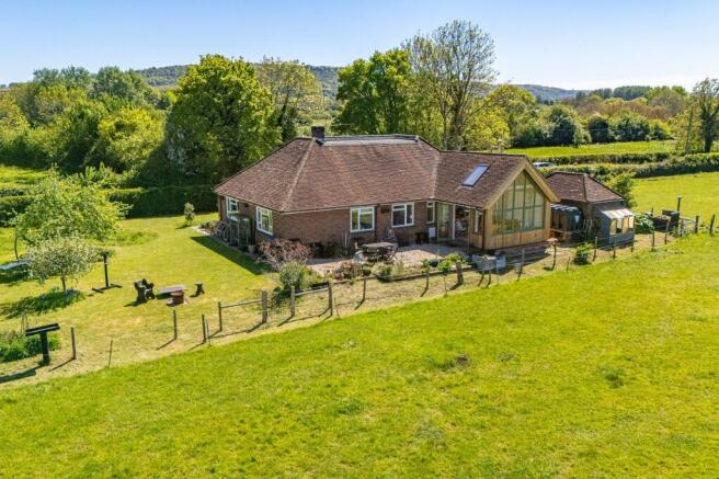 4 bed property, in Skittle Green, £1,000,000
