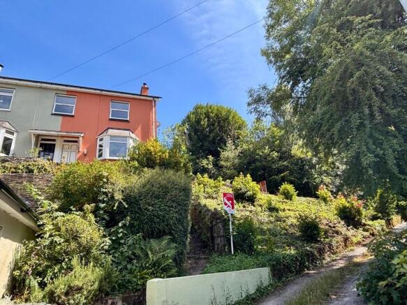2 bed property, in Ashburton, £260,000