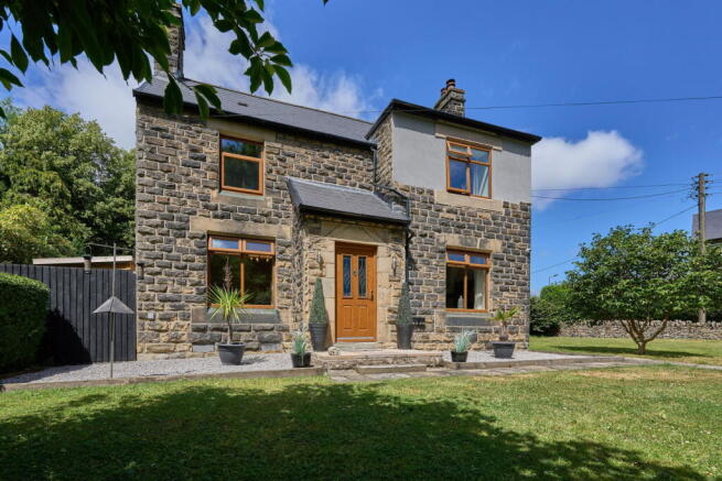 3 bed property, in Lidgett Cottage, £450,000