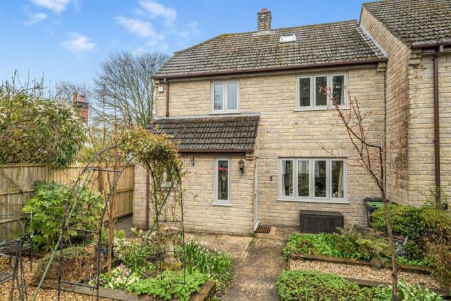 4 bed property, in Wellmans Corner, £440,000