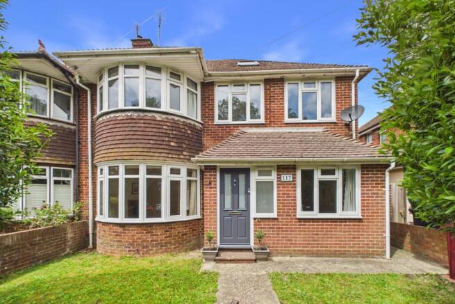 5 bed property, in Whyke Road, £685,000