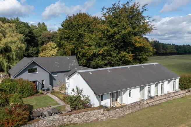 6 bed property, in Symonds Yat Rock Lodge, £849,000