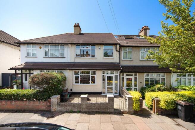 3 bed property, in Sheringham Road, £550,000