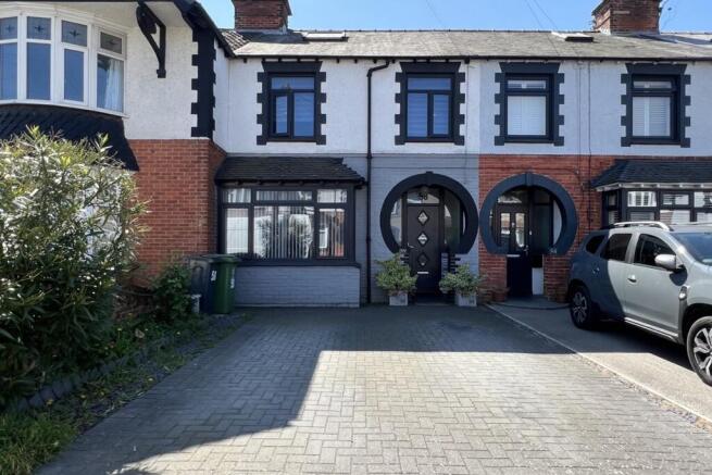 3 bed property, in Chatsworth Avenue, £340,000