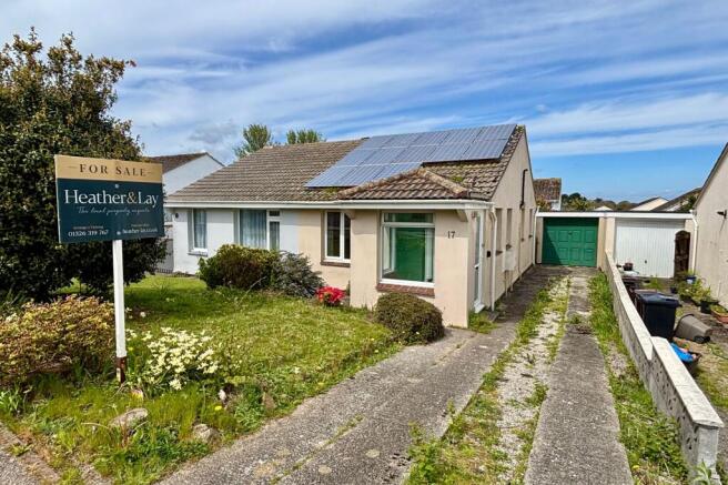 2 bed property, in Church Way, £250,000