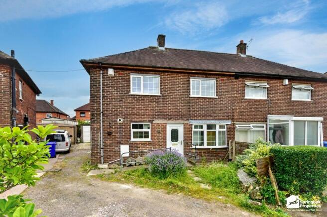 3 bed property, in Thursfield Walk, £140,000