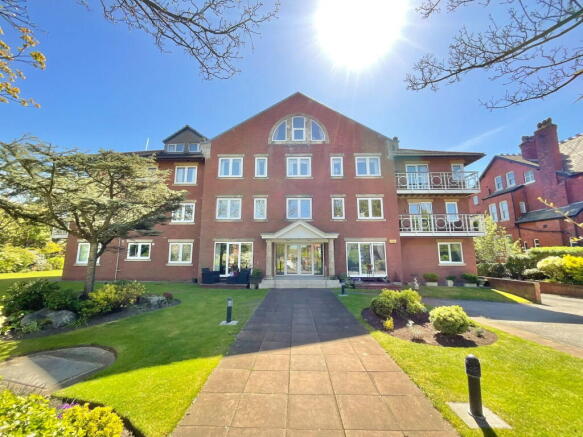 3 bed property, in 2 Grosvenor Road, £375,000