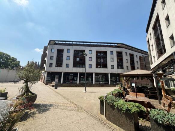2 bed property, in Flat 20 Benedictine Court, £98,000