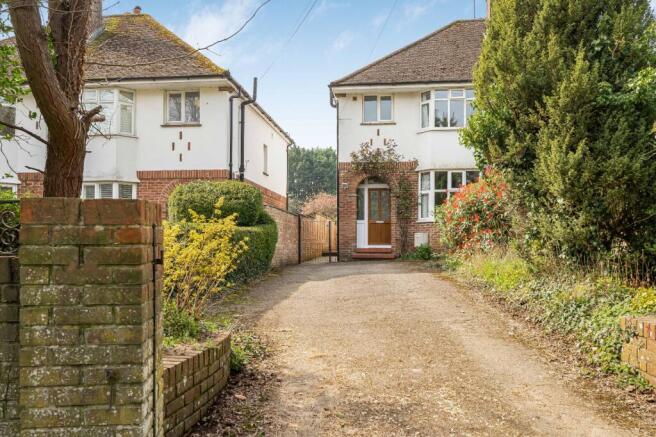3 bed property, in Anstey Lane, £525,000