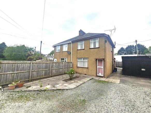 3 bed property, in Plymouth Road, £210,000