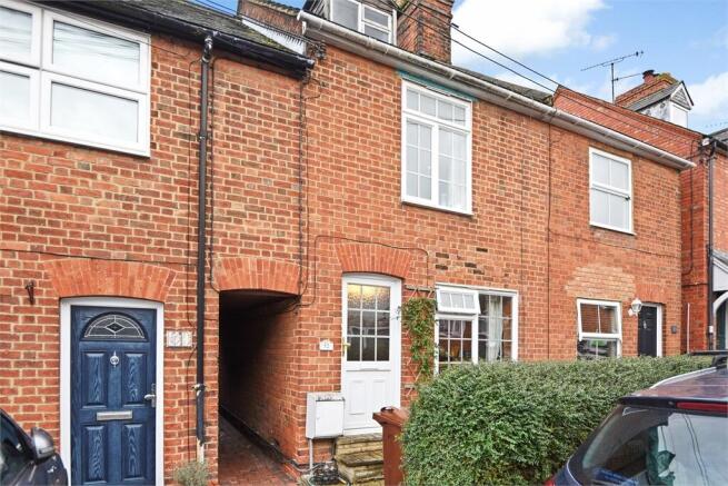 2 bed property, in Frederick Street, £275,000