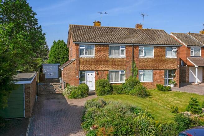 3 bed property, in Prospect Way, £375,000