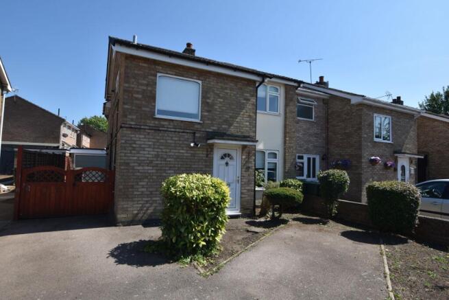3 bed property, in Kendal Road, £260,000