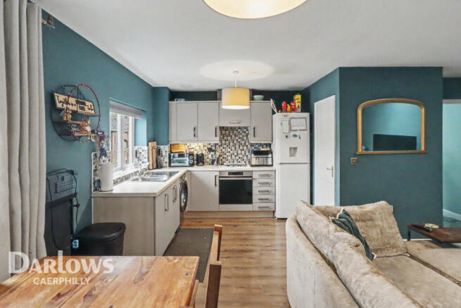 2 bed property, in Bluebell View, £170,000