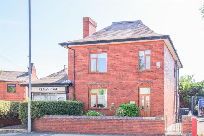 3 bed property, in Dale Street, £299,000