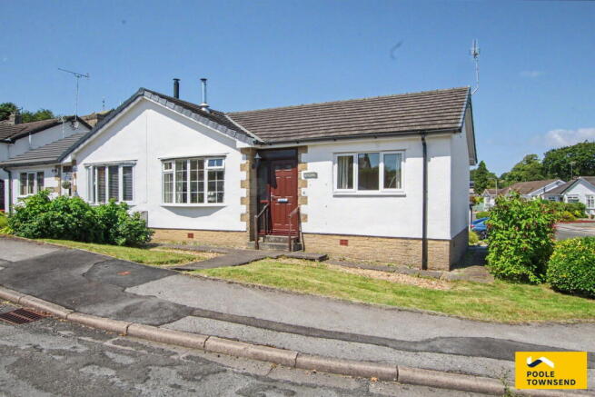 2 bed property, in 41 Fairfield, £195,000