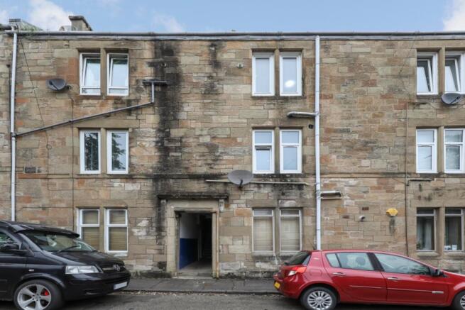 1 bed property, in 82 Queen Street, £55,000