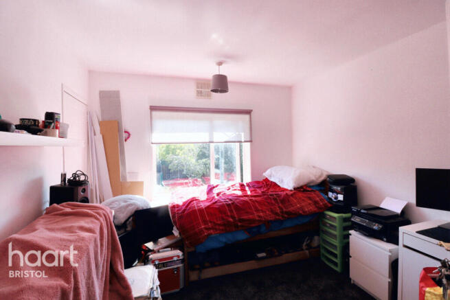 3 bed property, in Badenham Grove, £260,000