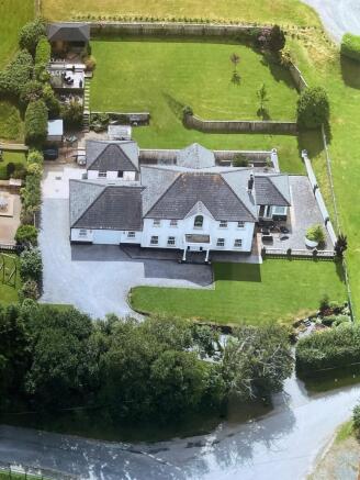 4 bed property, in Ferwig, £620,000