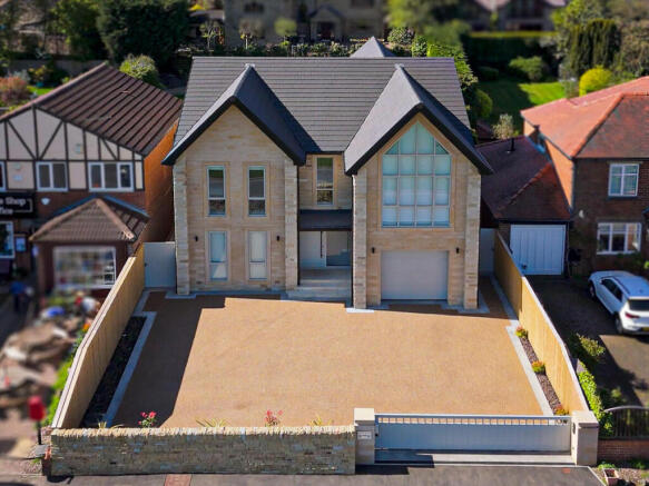 5 bed property, in Applehaigh Lane, £1,500,000