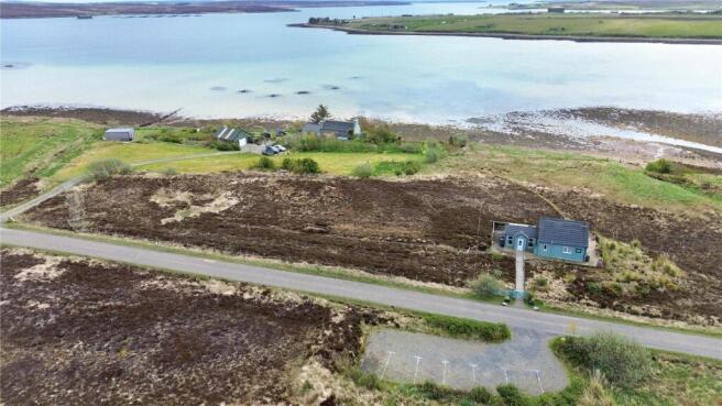 3 bed property, in Millhouse, £480,000