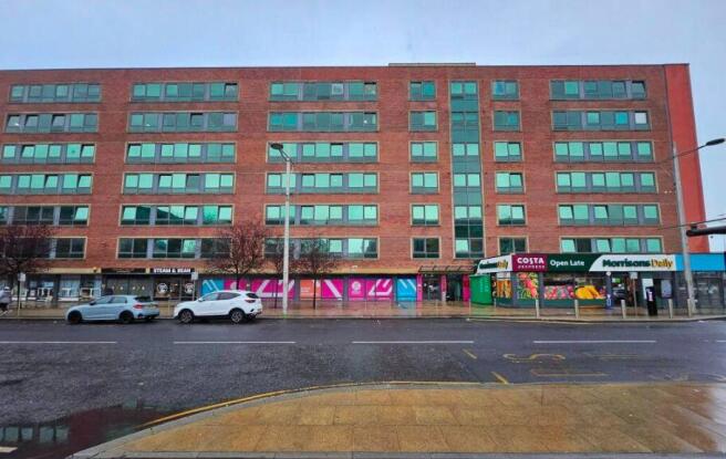 1 bed property, in Flat 409, £18,000