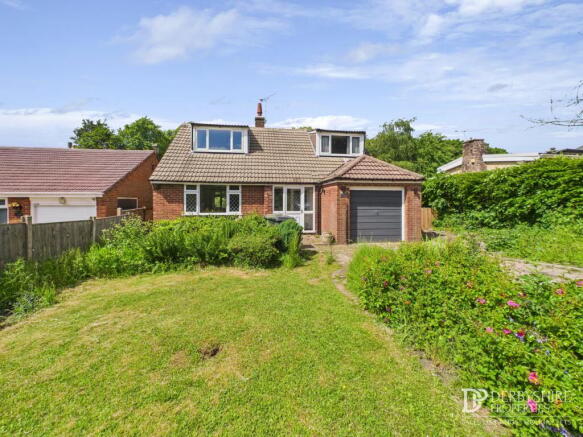 3 bed property, in Ball Hill, £285,000