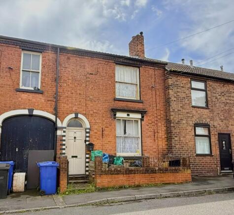 3 bed property, in Turls Street, £90,000
