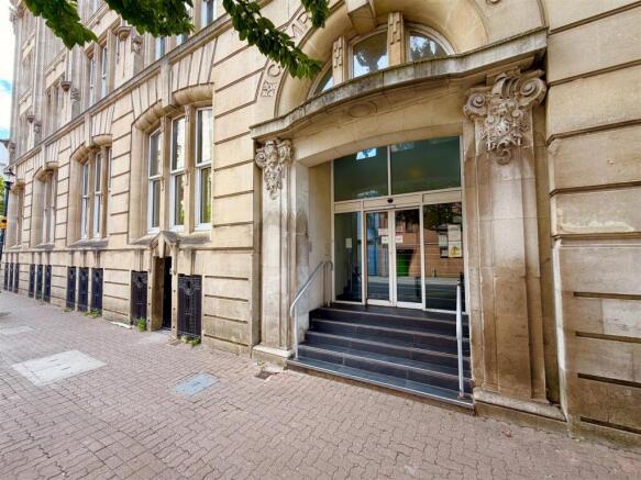 1 bed property, in Cymric Buildings, £155,000