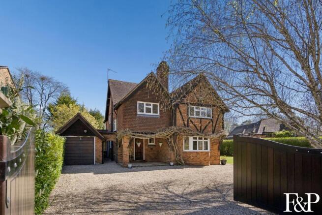 4 bed property, in Upway, £1,500,000