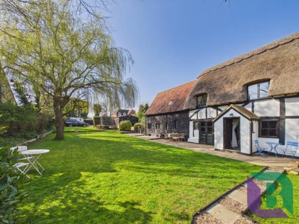 5 bed property, in Westbrook End, £850,000
