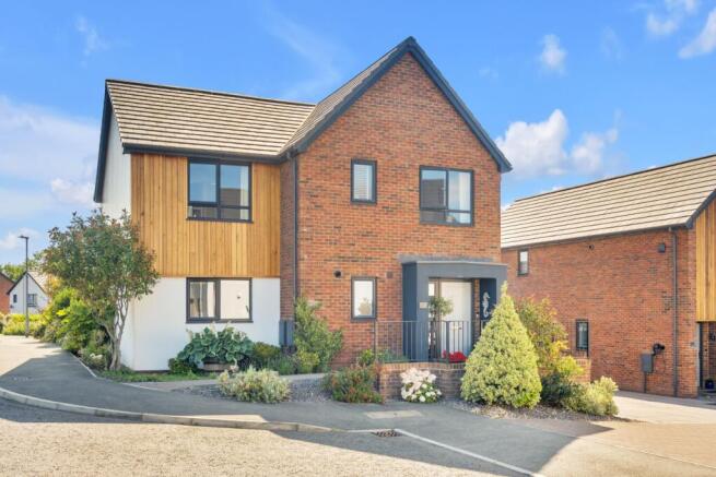 4 bed property, in Pendle Lane, £459,950