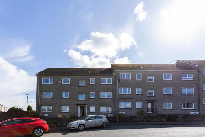 2 bed property, in Ellerslie Street, £69,000