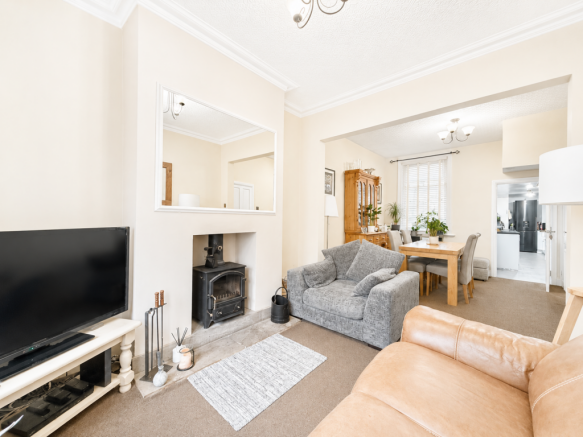 3 bed property, in Sandringham Street, £140,000