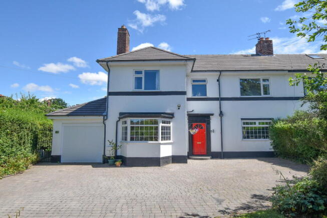 4 bed property, in Chester Road, £450,000
