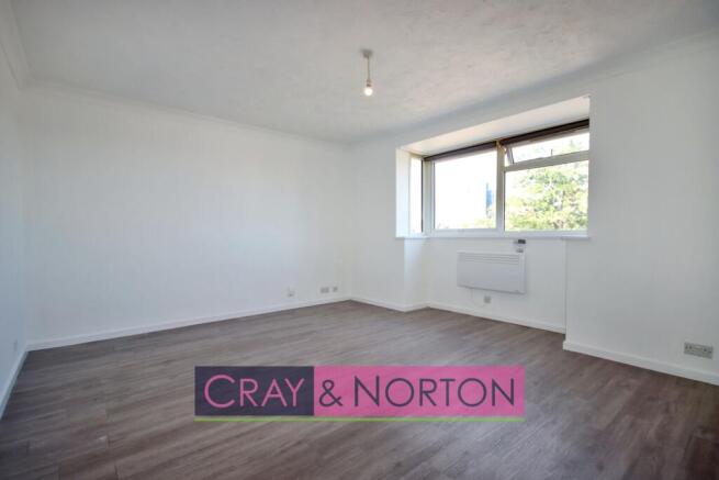 1 bed property, in Canning Road, £229,950