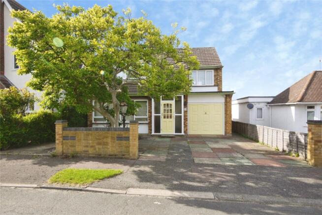 3 bed property, in Osborne Road, £575,000