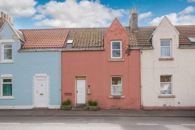 2 bed property, in 3 The Cottages, £180,000
