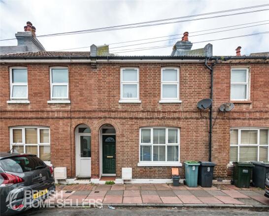 2 bed property, in Melbourne Road, £250,000