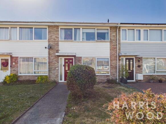 3 bed property, in Queensland Drive, £270,000