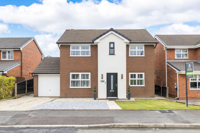 4 bed property, in Melrose Drive, £375,000