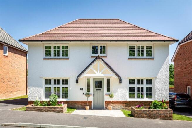 4 bed property, in Norris Lane, £825,000