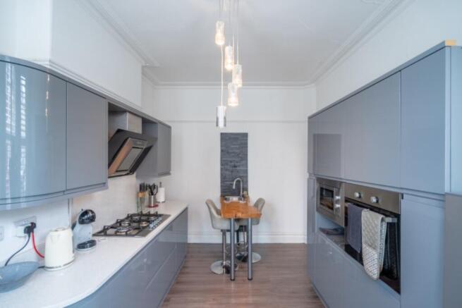 4 bed property, in Lake Road, £360,000