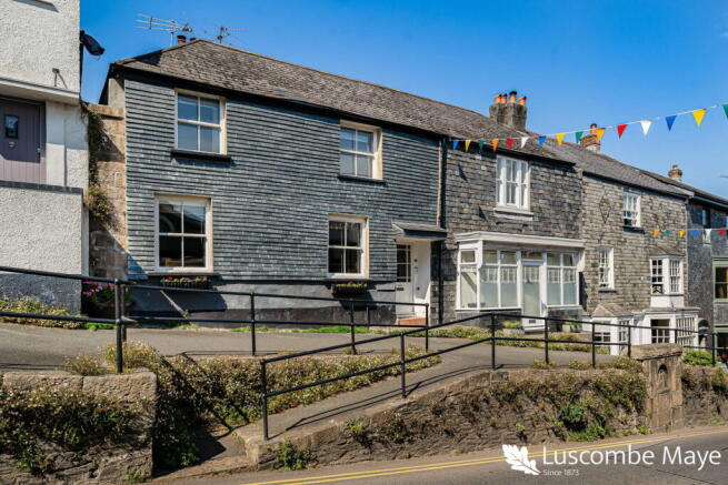 2 bed property, in Church Street, £335,000
