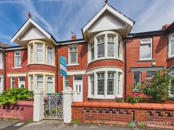 3 bed property, in Saville Road, £110,000