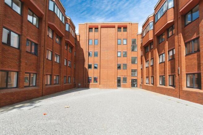 1 bed property, in Prospect Hill, £110,000