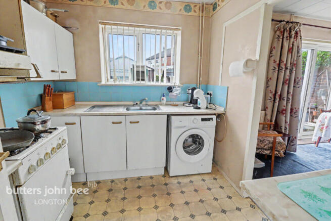 3 bed property, in Lavender Close, £85,000