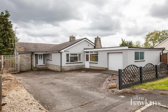 3 bed property, in Chestnut Springs, £550,000