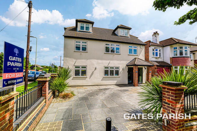 6 bed property, in Cranston Park Avenue, £1,500,000